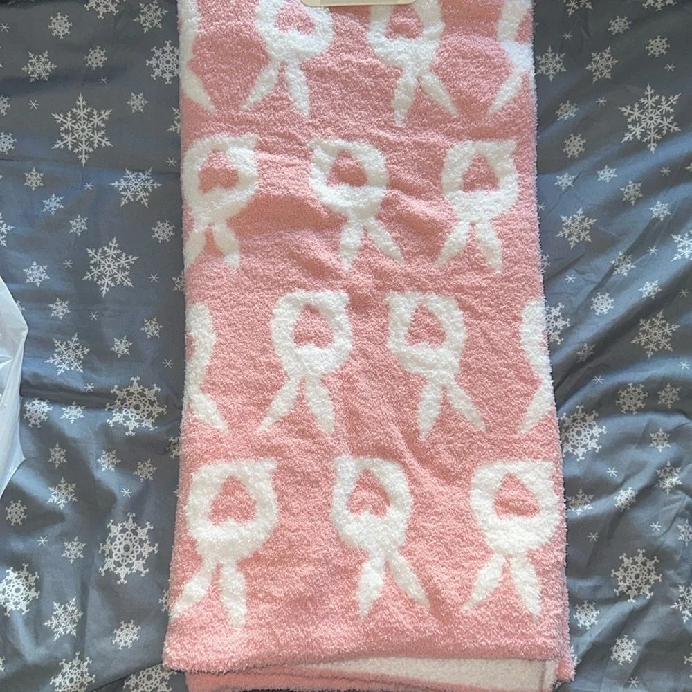 Reversible pink Easter bunny throw blanket